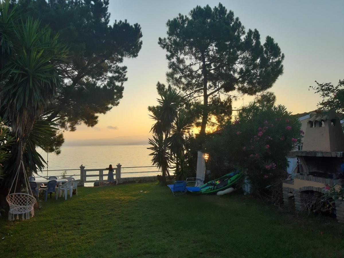 Villa By The Sea - Βίλα Πάνω Στη Θάλασσα Kavos Exterior photo