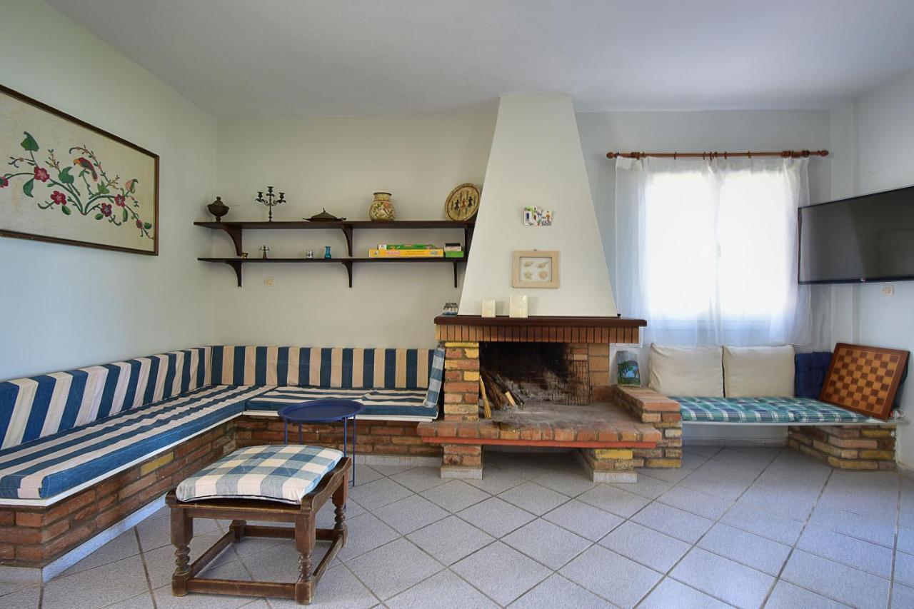 Villa By The Sea - Βίλα Πάνω Στη Θάλασσα Kavos Exterior photo